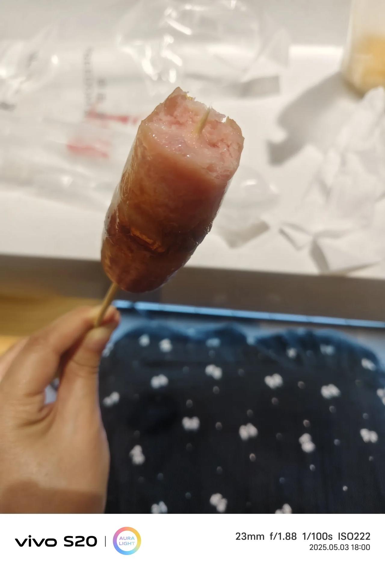 昨天才去胖东来超市逛了逛，还在感叹五一的时候人不多呢，心想是不是胖东来的热度已经