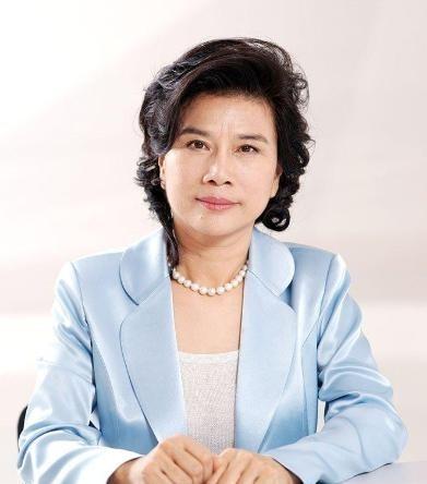 1991年，董明珠上门讨要42万货款，经销商却说：“再发50万的货，卖完一起结！