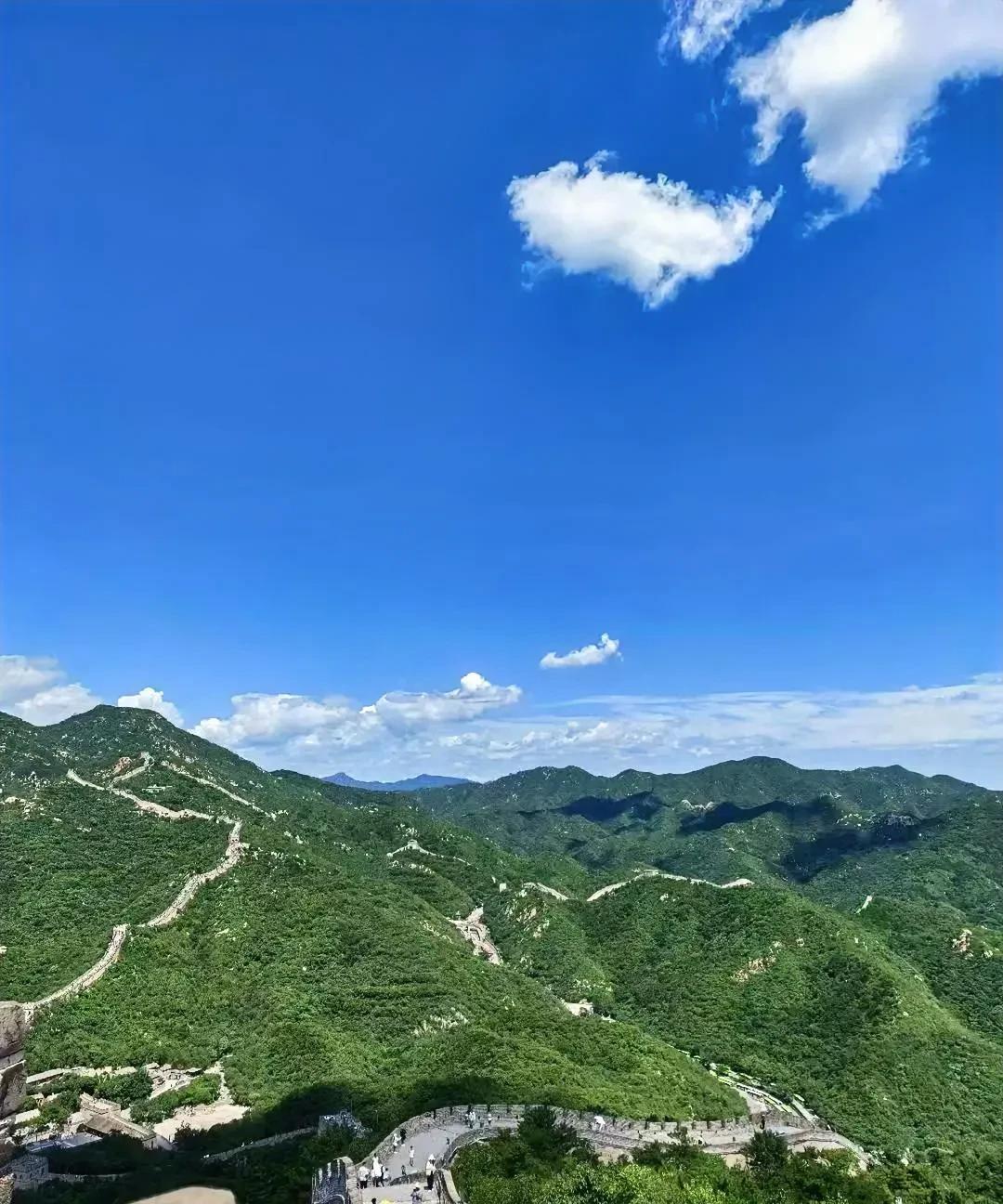四柱格局的性格特征一、七杀格：果断强势，易冲动，需制化则成大器。二、正印格：
