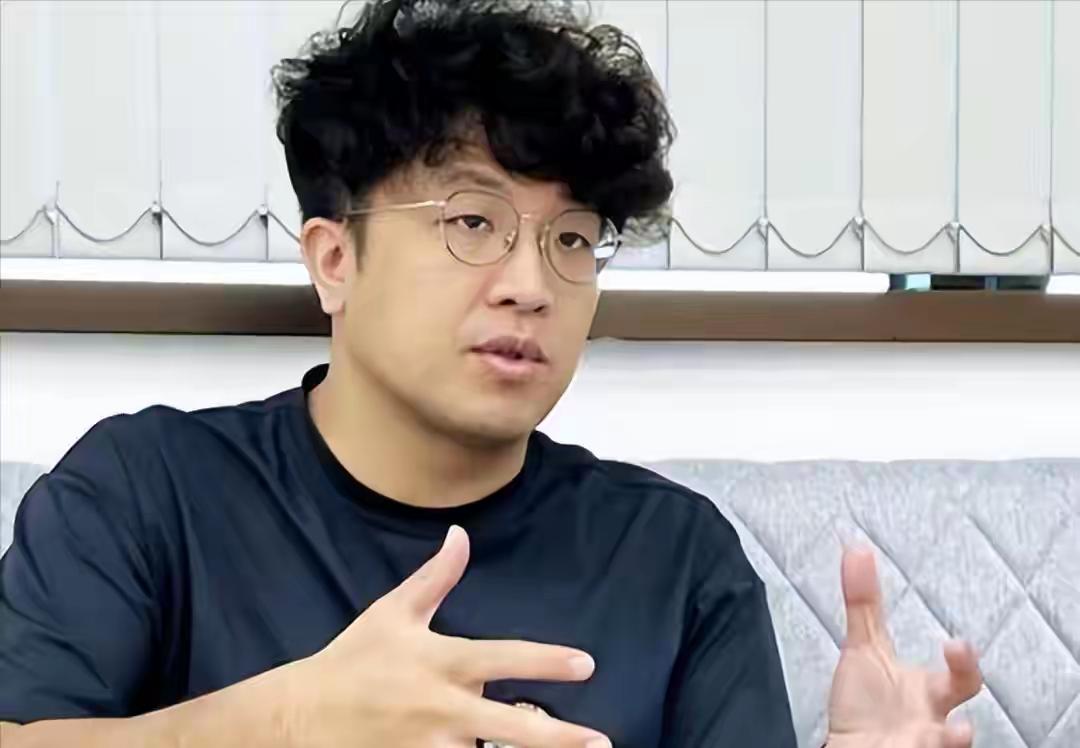 “台独”分子沈伯洋又闹笑话了沈伯洋近期受访时放话，要砍掉上海台北“双城论坛”