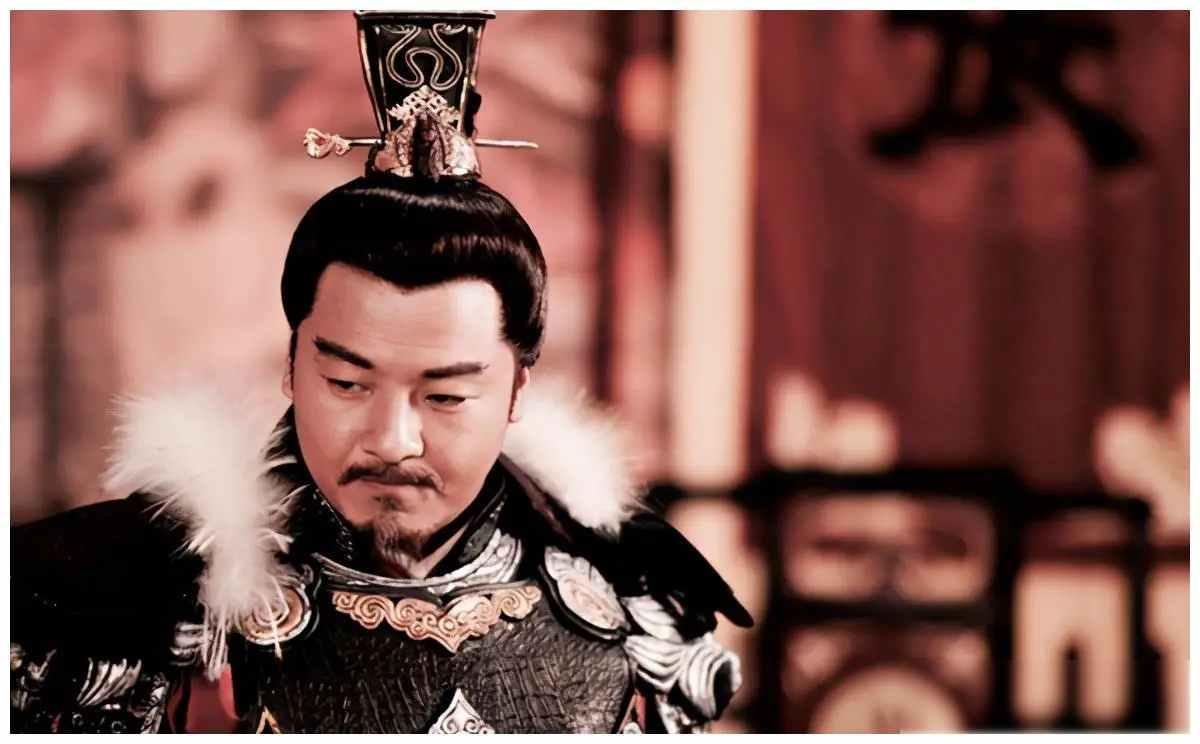 公元950年寒冬的一个深夜，开封城内血流成河。一个叫郭威的男人，他的妻子、儿子、