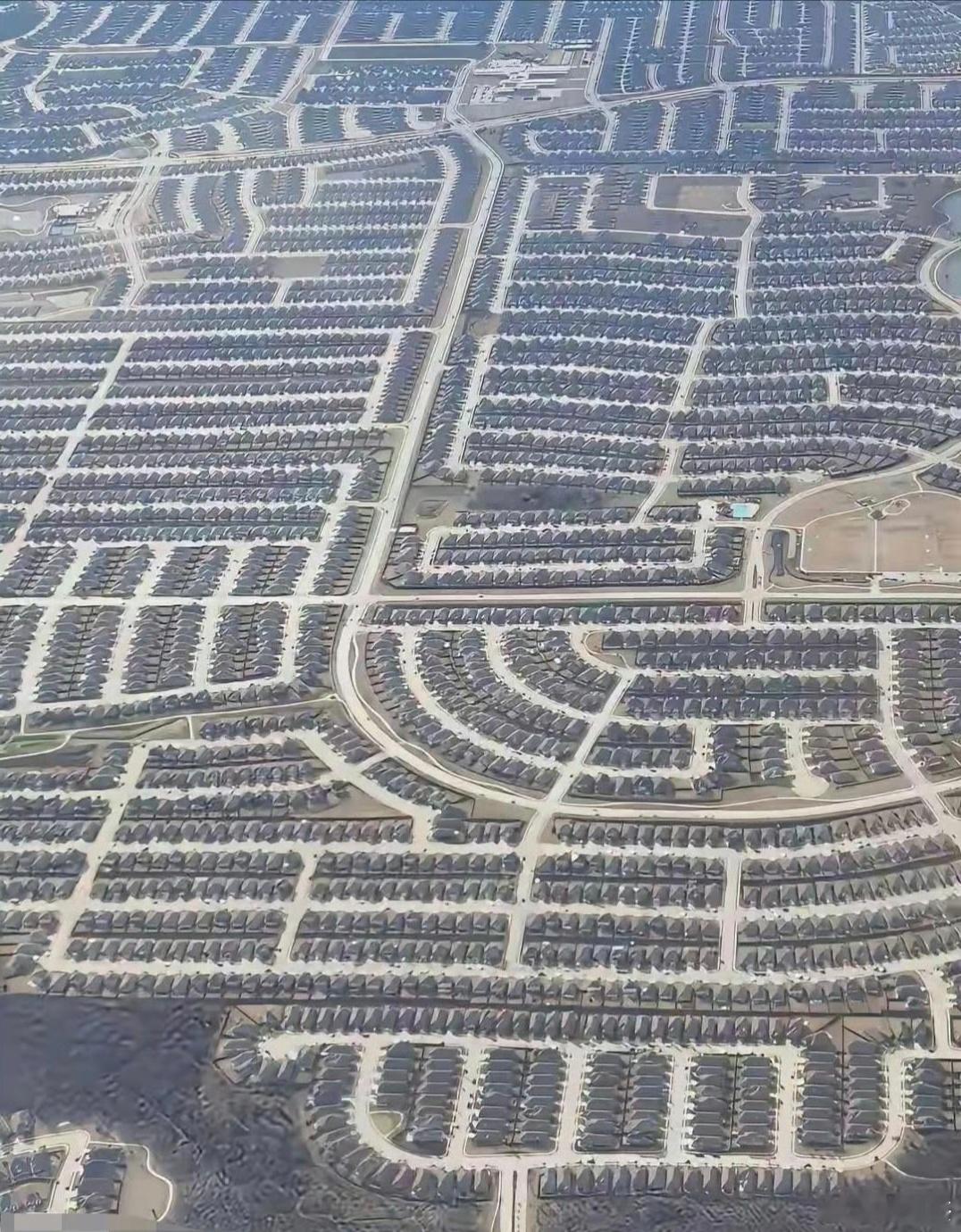 老美的郊区住宅社区，这设计有啥讲究？