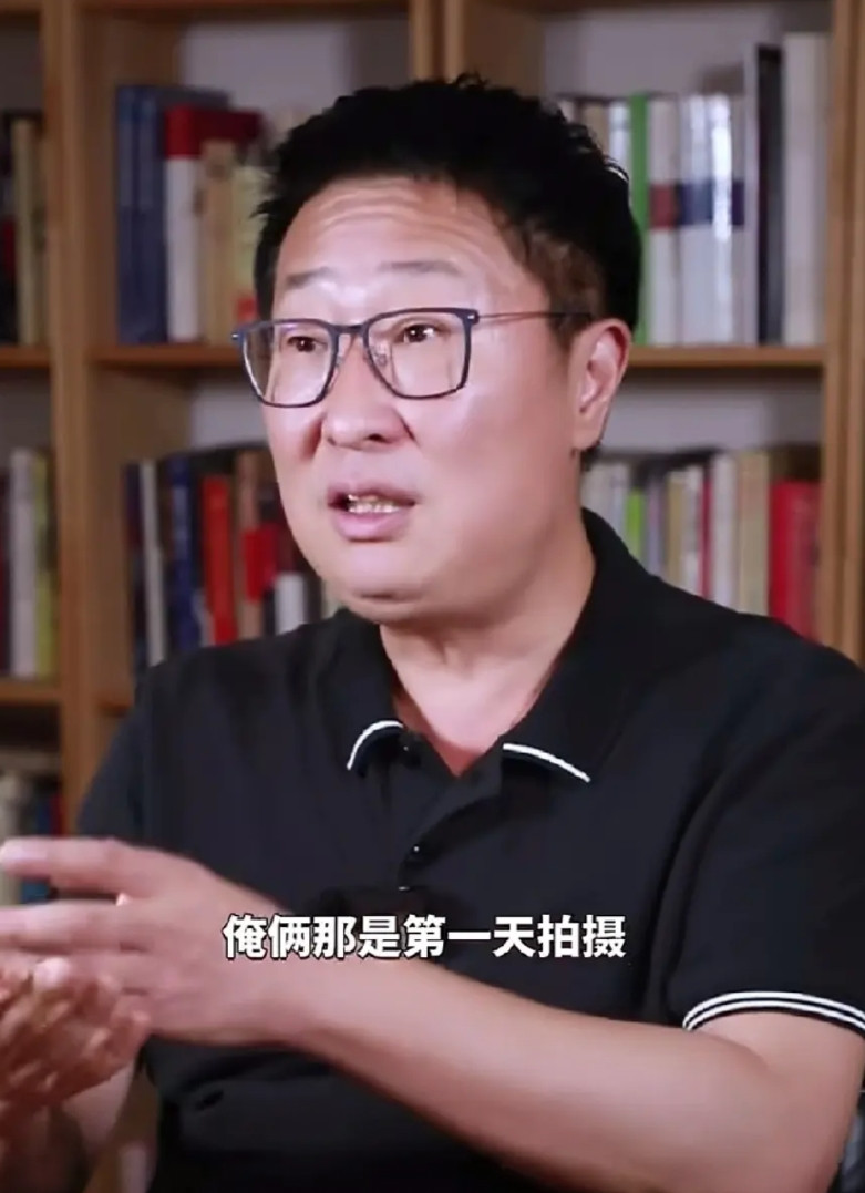 林永健在节目中说，他和倪大红在巜生万物》中拍“互呸”的两场戏，都是临场发挥，并没