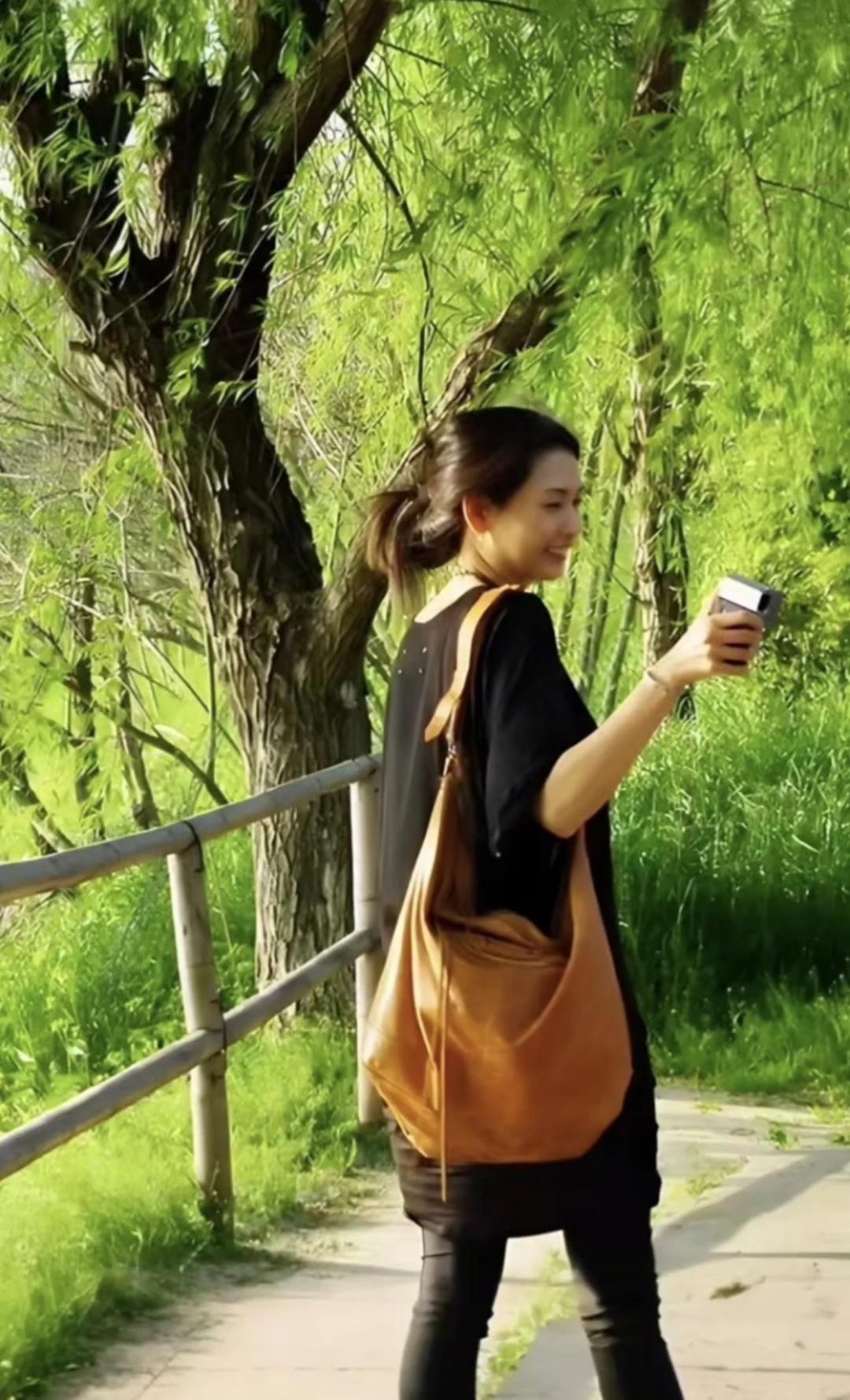 邱淑贞生活照邱淑贞港星明星生活的另一面穿搭爱马仕港风穿搭休闲风梅