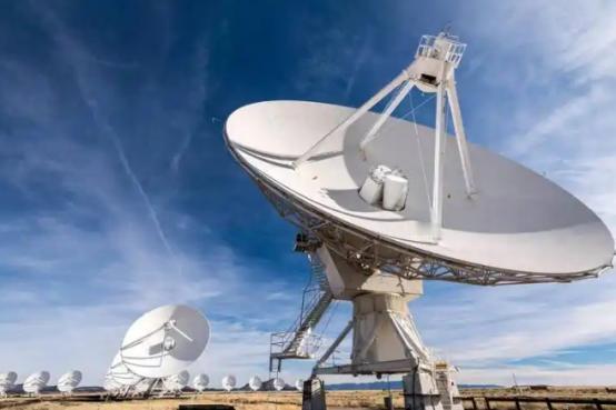 中美俄雷达差距太大！俄预警6000公里，美5500公里，中国令人意外！ 聊到