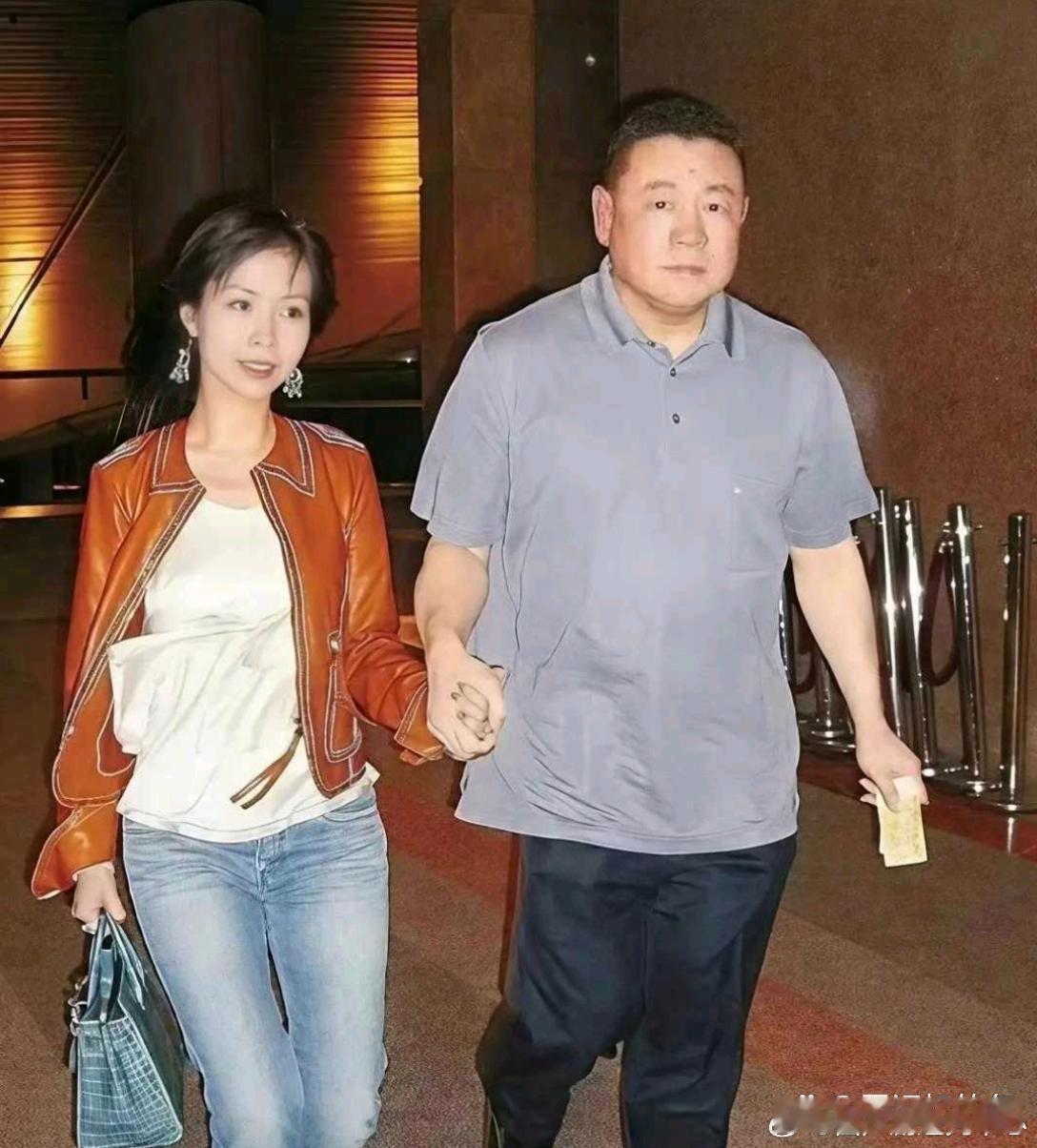 18岁的蔡少芬和刘銮雄。