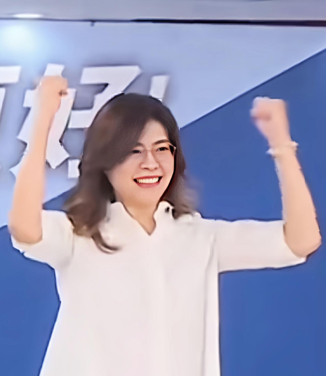 中国国民党党主席，最后有可能赵少康和郑丽文一个是正的，一个是副的。今天看到郑丽