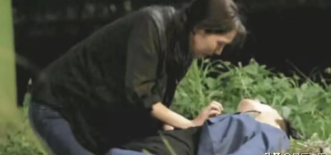 金宣虎那段CPR的花絮，我看了三遍。不是看热闹，是想搞明白一件事——那个生理层