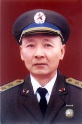 鲁玉昆（1929年09月～2013年07月14日），男，湖南岳阳人。1947年加