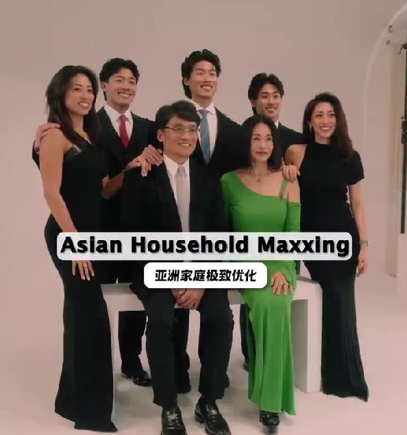 杭州三代七口全员从医，全家福被调侃专家墙，见证70年医疗变迁近日，杭州一个三代