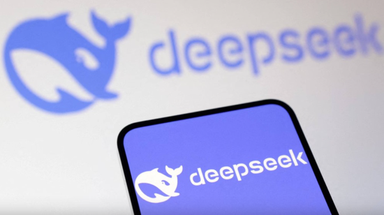 DeepSeek不招外国人? 崔添翼: 没有任何规定禁止, 目前人手很缺, 每天都在面试