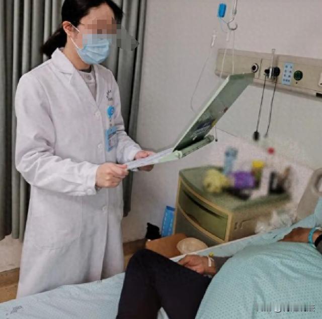 “不能拿命开玩笑呐！”一男子今年刚参加工作，在公司担任技术人员。前几天参加年会时