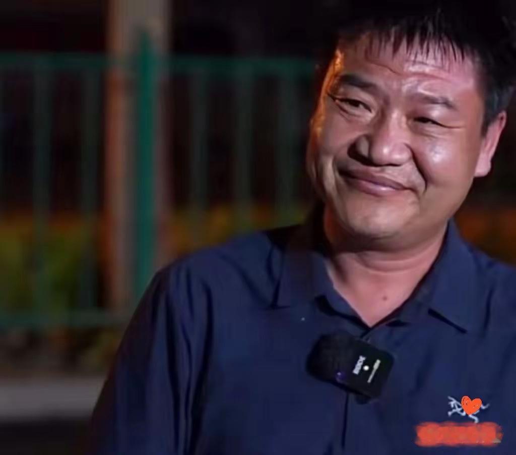 老陈这一波操作，属实是把我看笑了。同一盘虾，与辉同行卖119，京东补贴完卖59