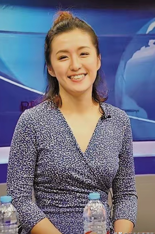 上海女编剧秦雯最近事情比较多。她的与王家卫的私下谈话录音被公开，最得罪的人是谁？