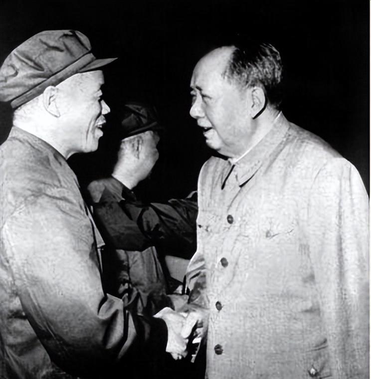 朱老总曾说过：毛主席最大的长处是事先知道这个仗能不能打下！毛主席出生在一个相对