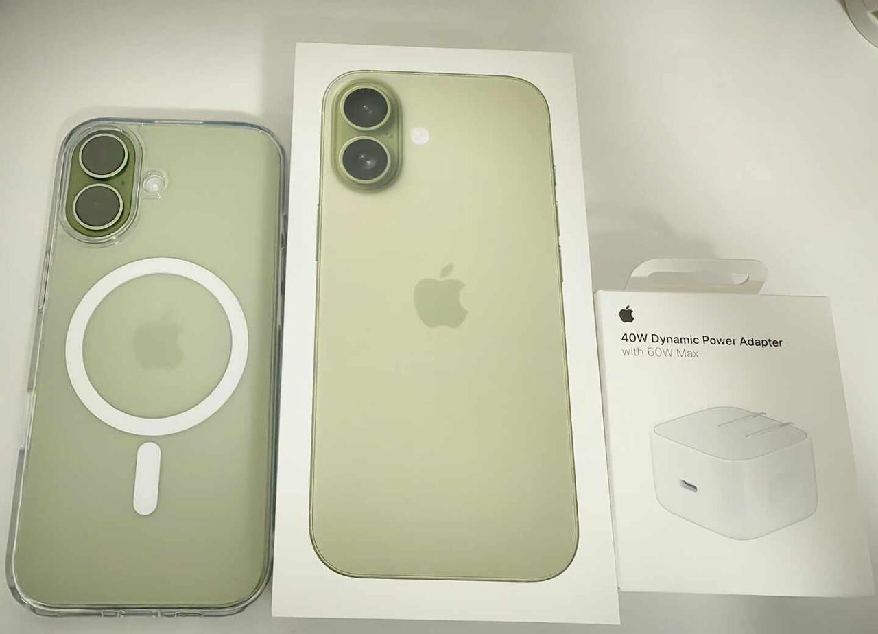 iPhone17华为p60功成身退了，用了8年华为终于又换回了苹果。只能