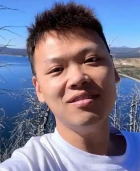 华人科学家探亲返美被拒签，谁能想到，2026年1月，拿着美国“杰出人才签证”的华