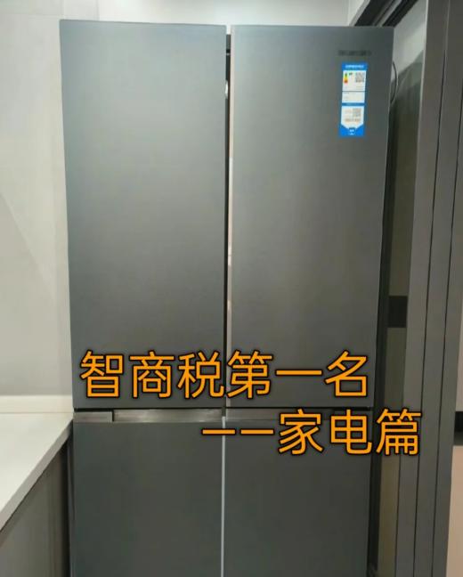 邻居张姐花3000多买的管线机，昨天拆开一看差点吐了！水箱里全是绿毛，管道内壁滑