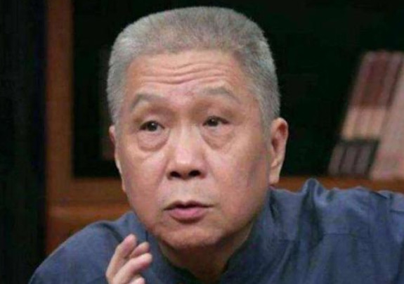 马未都曾在节目中爆料:“有一家公司里面有30多名女员工，月收入保底20000元，