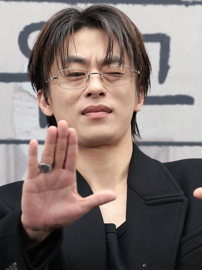 高允真新剧男主韩剧现在没帅哥了吗？