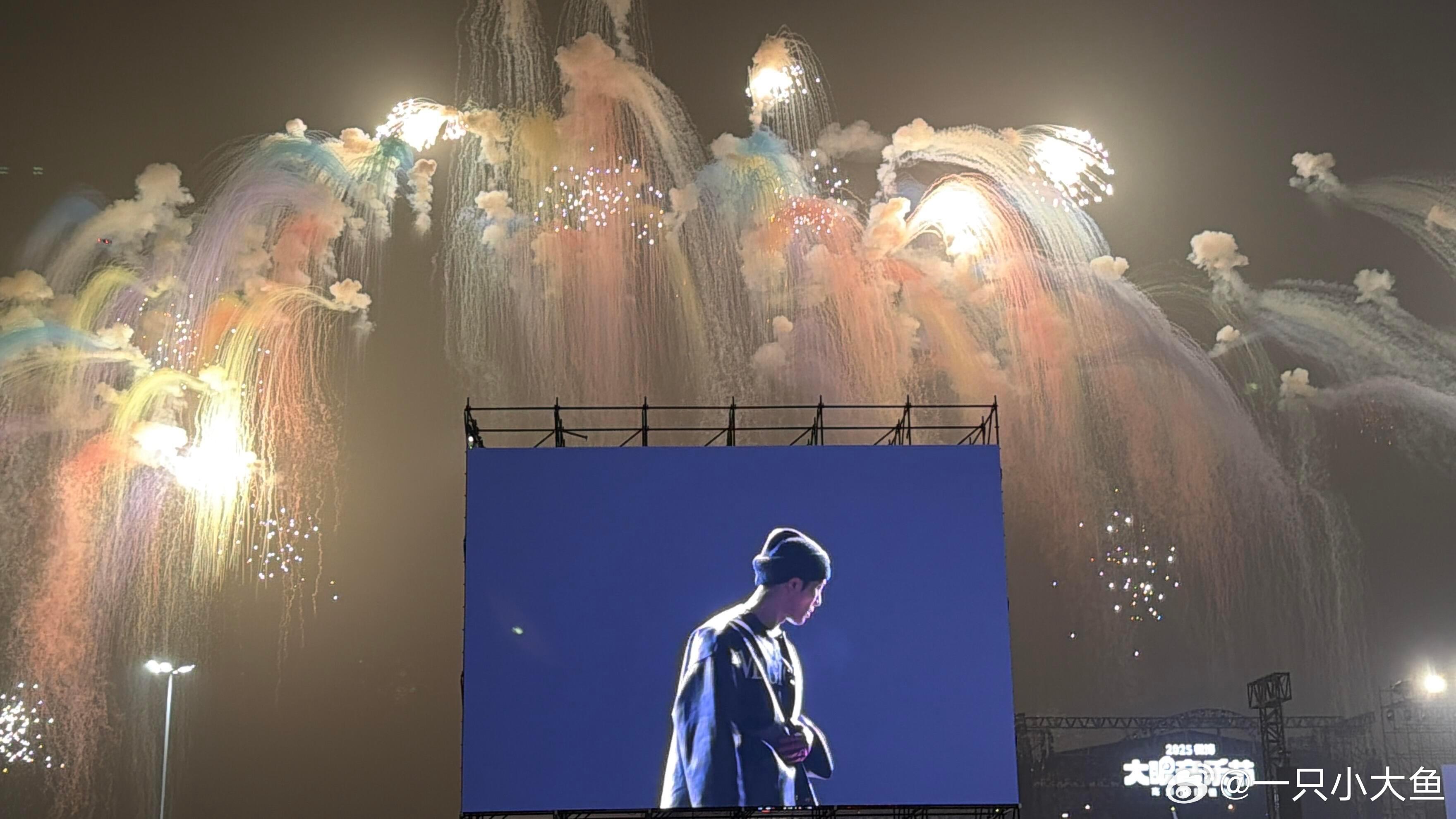 这一切是你自己挣来的王嘉尔​​​