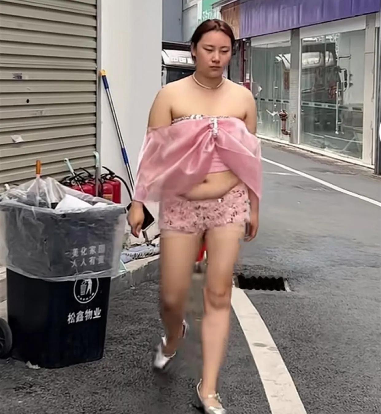 这位姑娘，真不知道是什么给你的勇气！