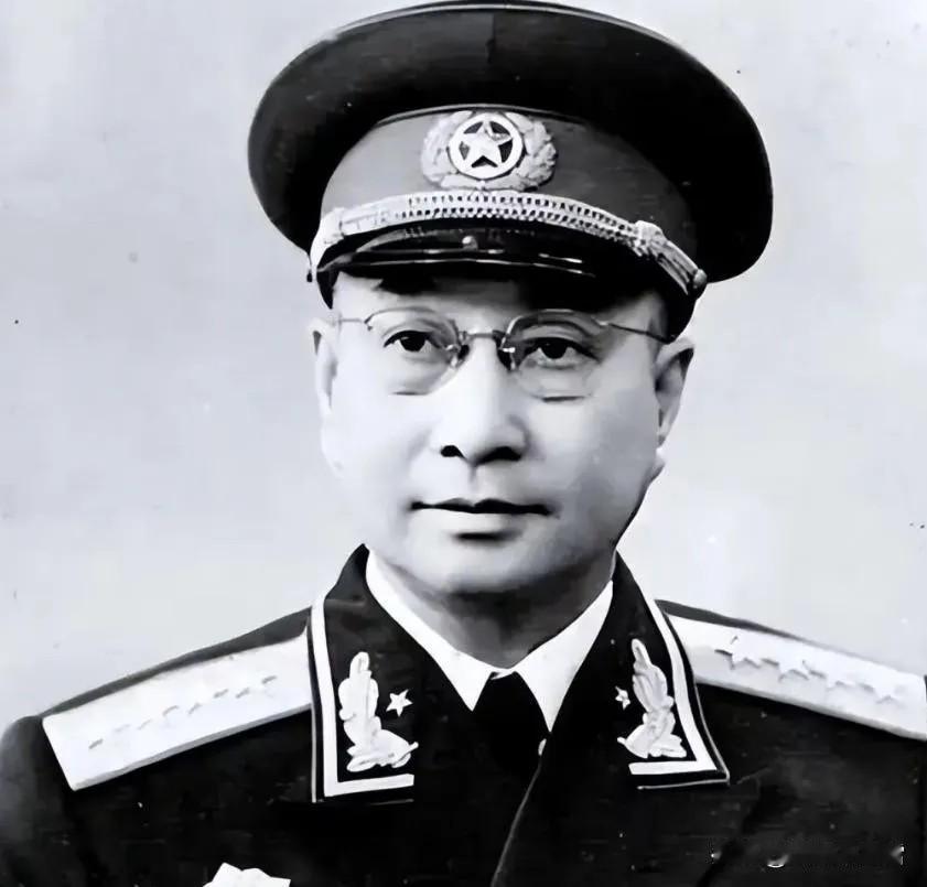 毛主席曾说过，是一个“瞎子”和一个“瘸子”帮他打下了江山。而其中的“瘸子”就是陈