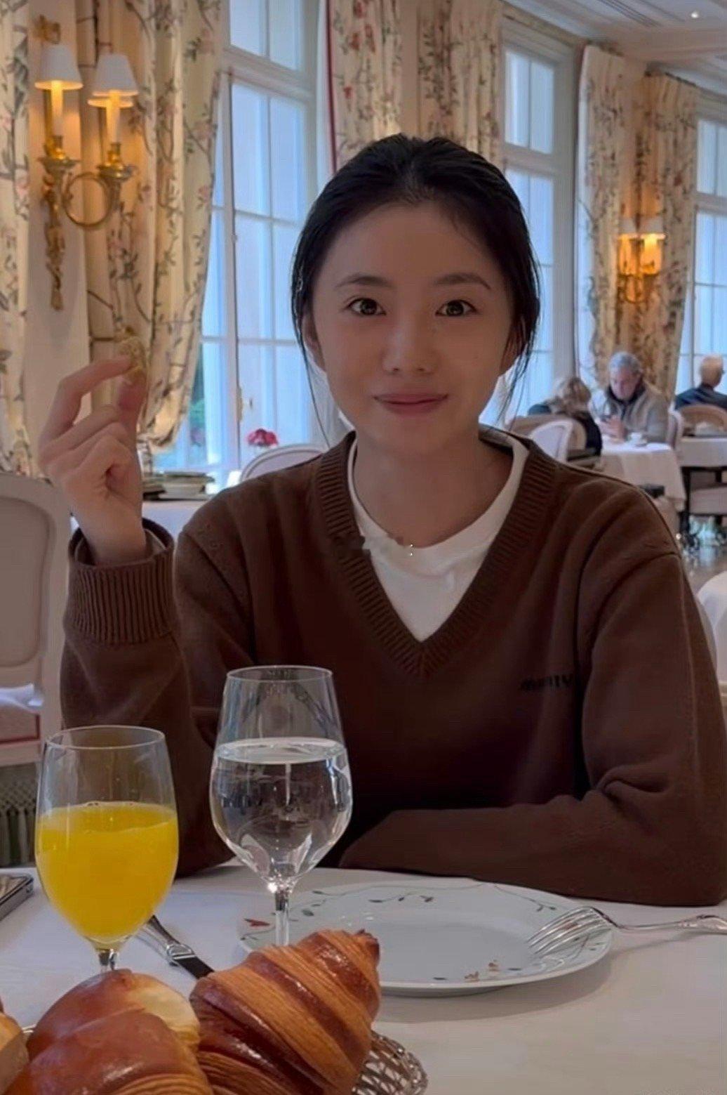 刘冲拍的素颜：刘浩存赵今麦李庚希