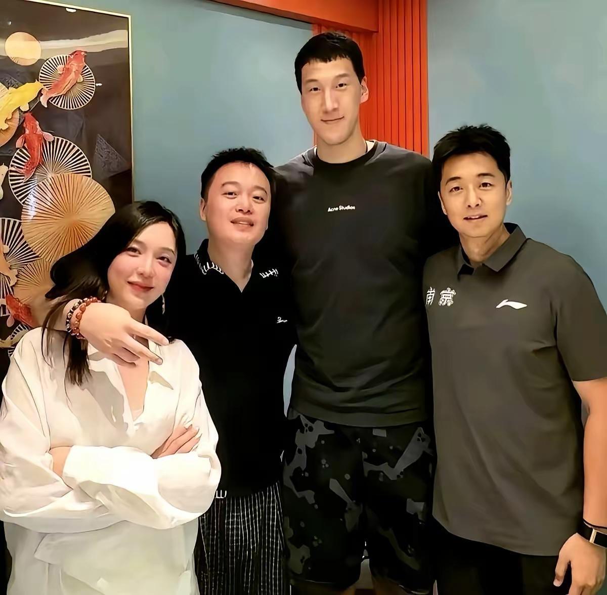 同曦男篮管理层脑子进水了？不要赵柏清，不要祝铭震，不要邬挺嘉，甚至连上赛季的本土