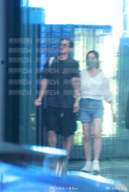 欧倩怡新恋情欧倩怡回应新恋情据港媒，郭晋安前妻欧倩怡日前被拍与一名身形高大的秃