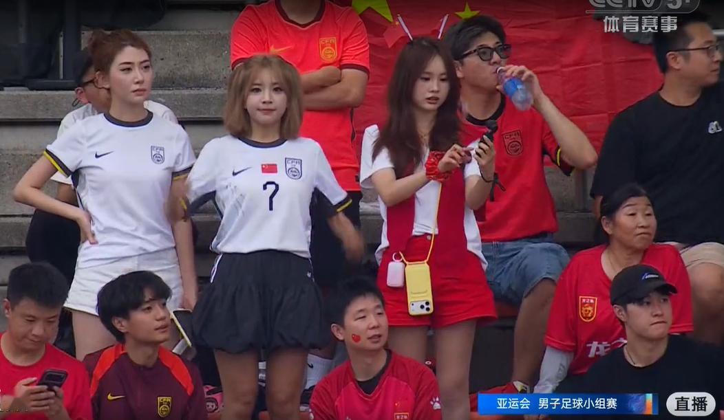 国足亚运队踢平了伊朗，还是有很多人不满意。这不奇怪，反正国足每次输了都会有很多