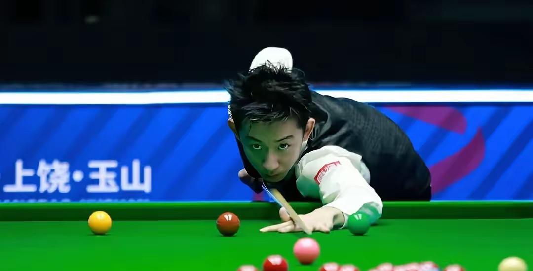 吴宜泽已经成为玉山世界公开赛，最火爆，最引人关注的球员！不是因为他战胜了天才少年