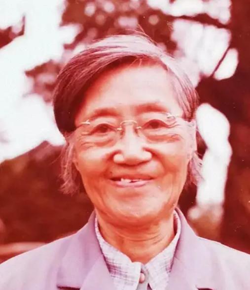1960年，北大才女王承书狠心抛弃丈夫和孩子后不辞而别，从此音信全无，17年后，