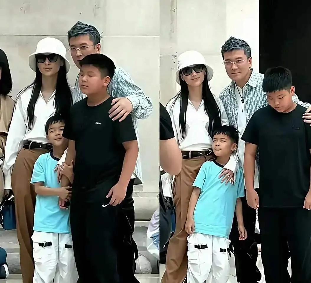 看到这组照片，真挺感慨的。曾经那么恩爱的两个人，最后还是离婚了。以前看他们