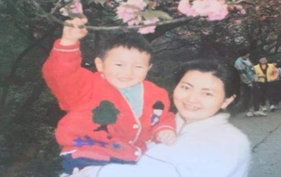 1992年，重庆保姆拐走雇主儿子，26年后保姆良心发现将孩子送回。雇主崩溃：原来