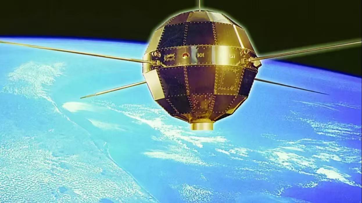 为什么东方红一号到现在还没坠入大气层？原因很简单，当初把东方红一号送上天时，根本