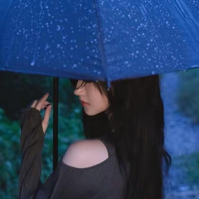 景甜用16年撕碎人间富贵花：哪有什么金主，全是血肉交换的底牌。