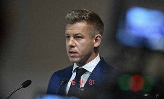 匈牙利总理毛焦尔领导蒂萨党推动总统舒尤克任期提前终止。7月13日，匈牙利国会以1