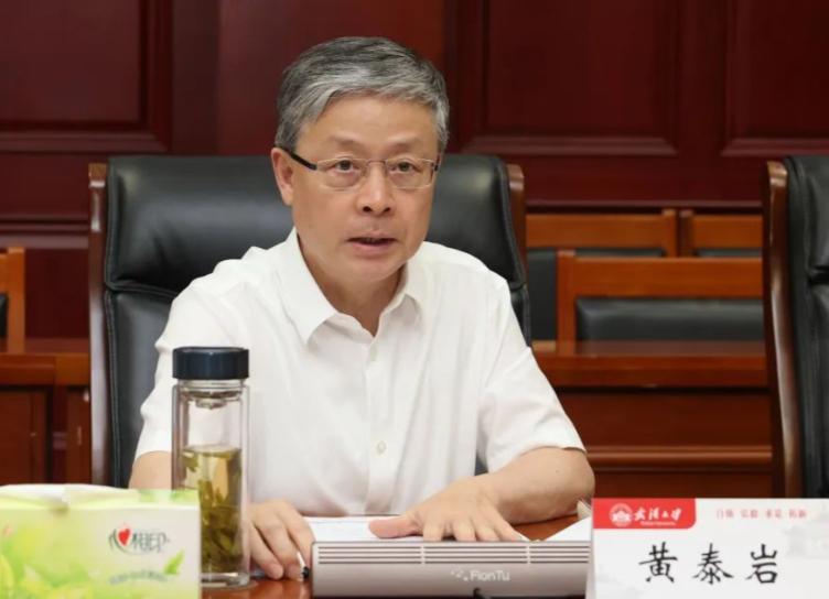 武大这事儿是咱小心眼了吗？武大接二连三的事确实很迷惑图书馆的事还没结果