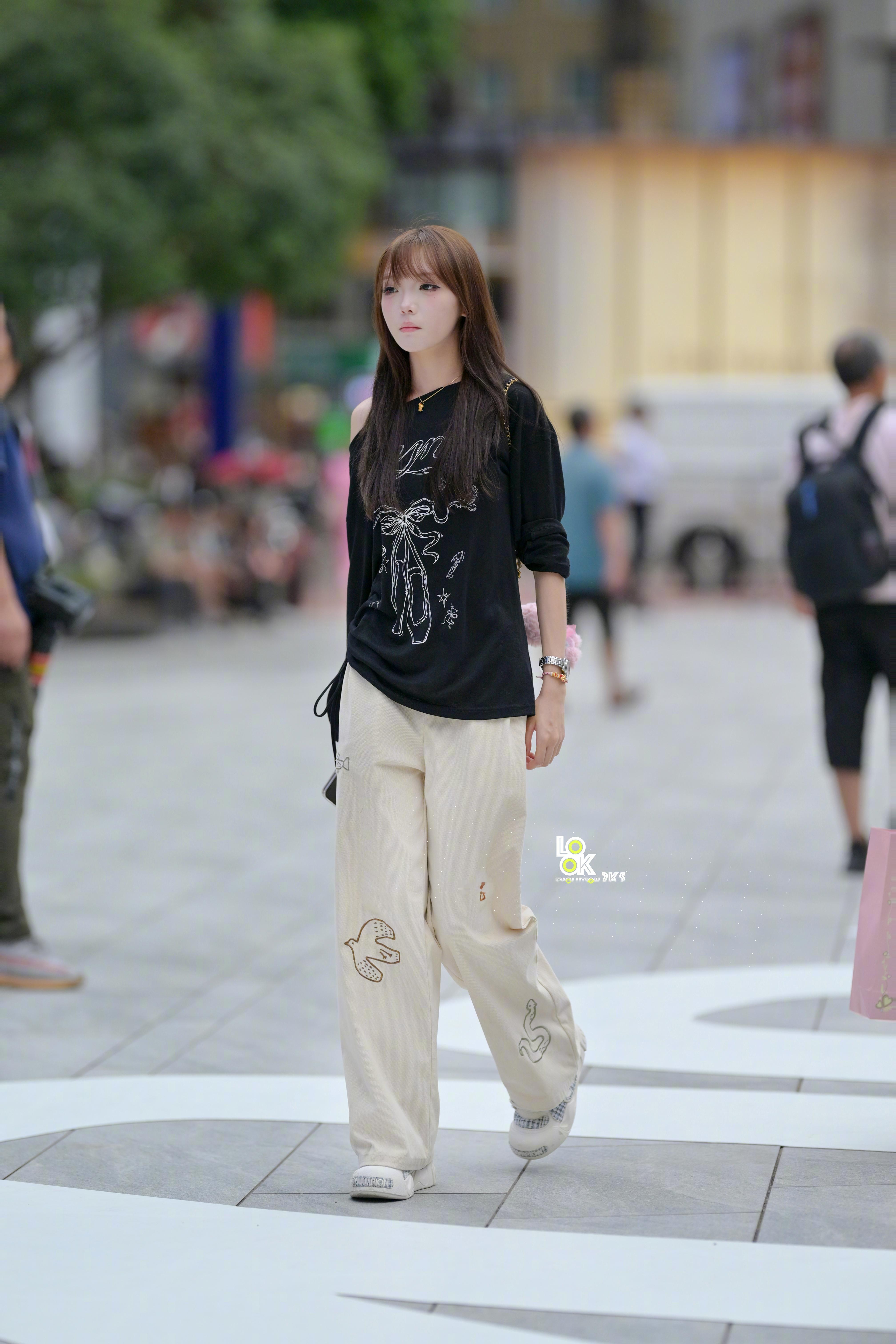 简单穿搭也很不错哈​​​