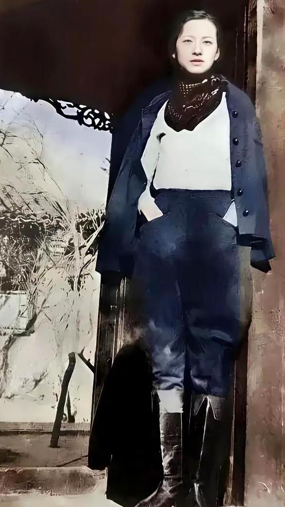 1935年的林徽因，放到现在也毫无违和，时尚感十足。