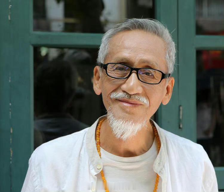 陈彼得去世​华语乐坛传奇陈彼得先生辞世，这位台湾音乐先驱以跨世纪的艺术生命照亮