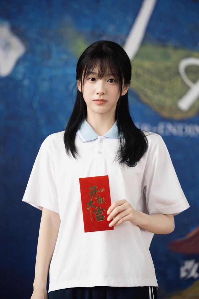 新的故事，在「炽夏」的蝉鸣声中悄然开始~包上恩开机大吉，拍摄顺利~包上