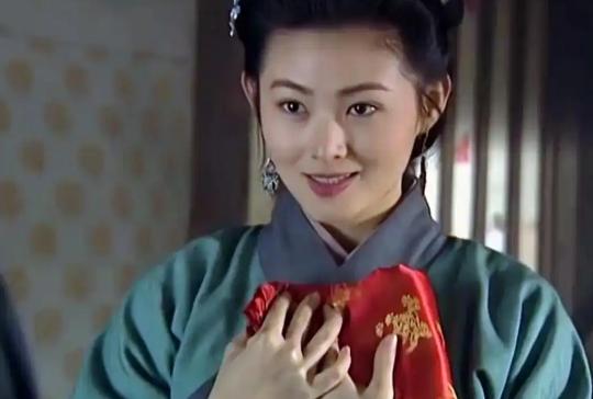1998年，拍摄西门庆和潘金莲的吻戏时，扮演潘金莲的王思懿在拍完后泪流满面，导演