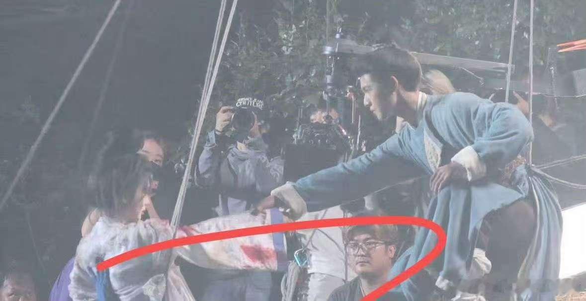 李昀锐马上拉孟子义路透李昀锐拉孟子义路透李昀锐马上拉孟子义路透，文臣骑马的感觉