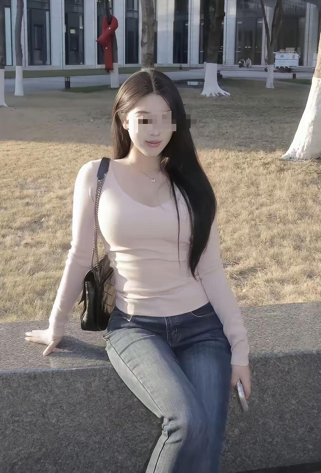 “这个男生真是人间清醒！”小伙是个程序员，媒婆给他介绍了一个漂亮的女生。可是男子