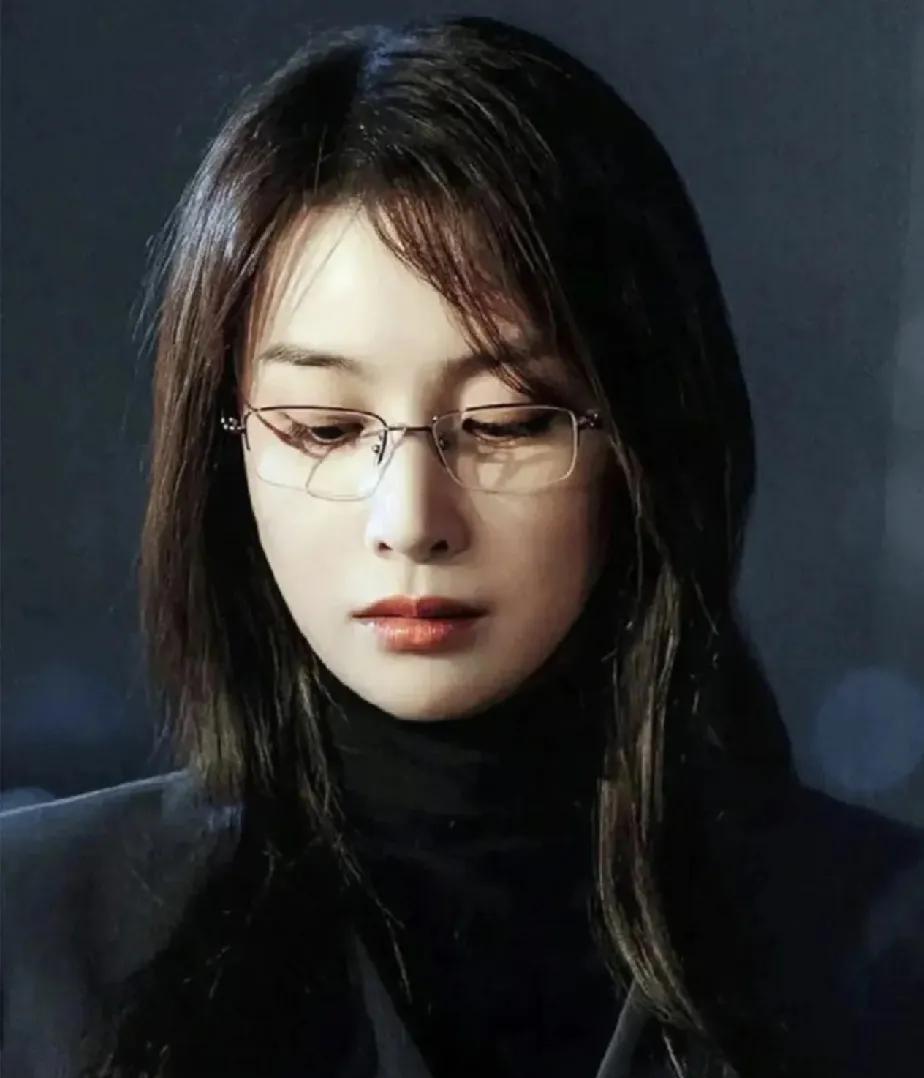 知名女明星的的眼镜造型：果然《狂飙》的高启兰是天花板，其次是张靓颖，第三是