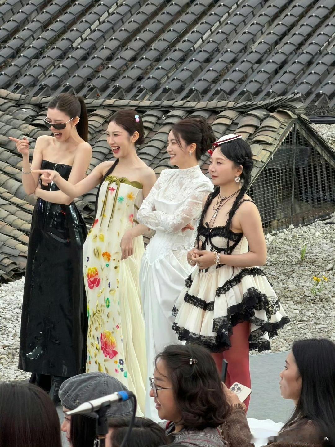 果然女明星就没有难看的，生图都这么亮眼