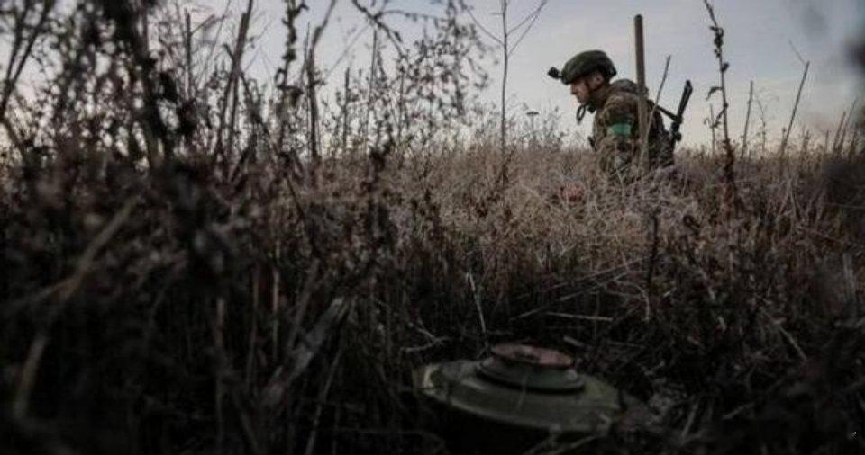 欧洲东部突然炸出大新闻，五个挨着俄罗斯的国家，像是提前约好了一样，齐刷刷按下“退