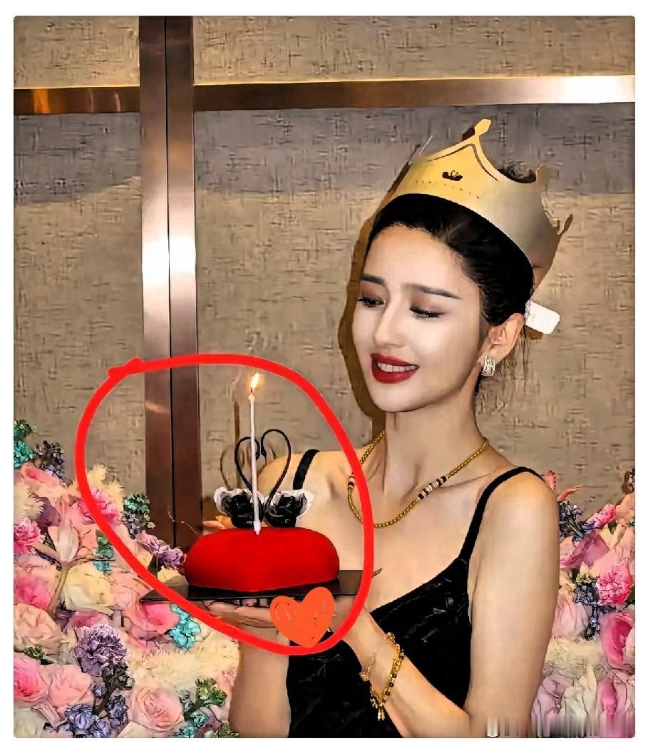 手贱查了下佟丽娅过生日的蛋糕，查完我想骂人了！一款装饰精致的蛋糕要三千块，